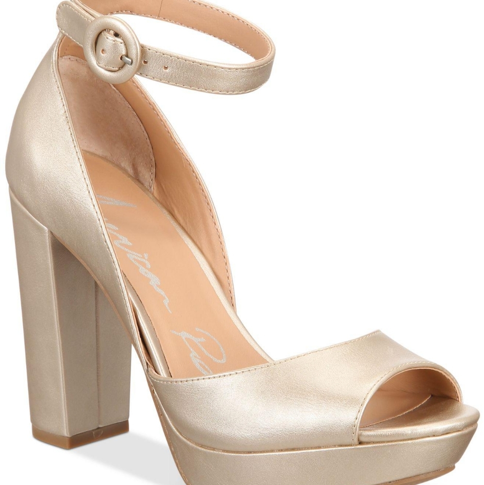 American Rag Champagne Gold Heels
